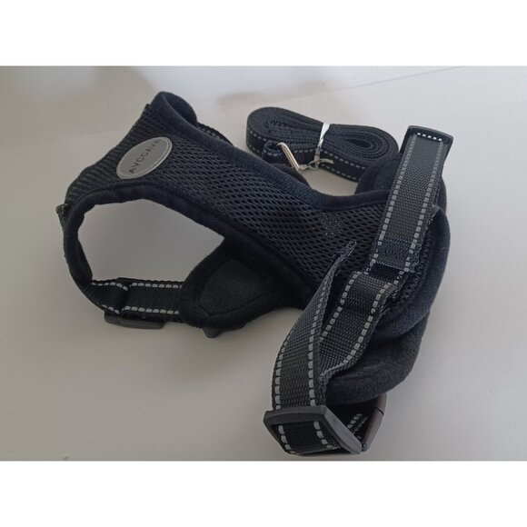 AVCCAVA Pet Harness With Leash Soft Breathable Reflective Strip Size: SM Black - Picture 6 of 13